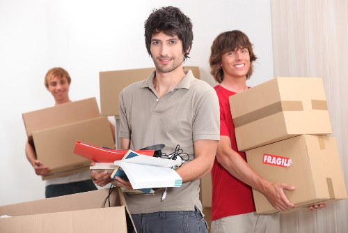 Investigation of a moving service complaint with documents and notes