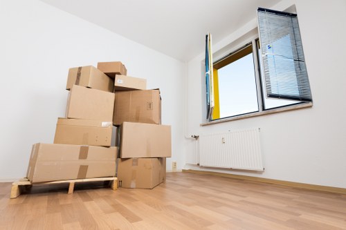 Truck loading support for house moves in Stratford