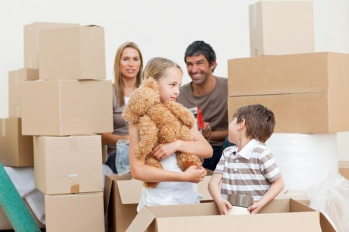 Local removal truck available for Stratford apartment and flat moves